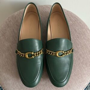 Coach C chain loafer